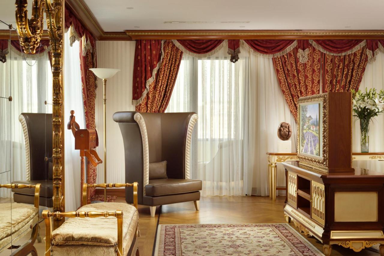 スイス ダイヤモンド ホテル プリシュティナ エクステリア 写真 Interior of the Presidential Suite