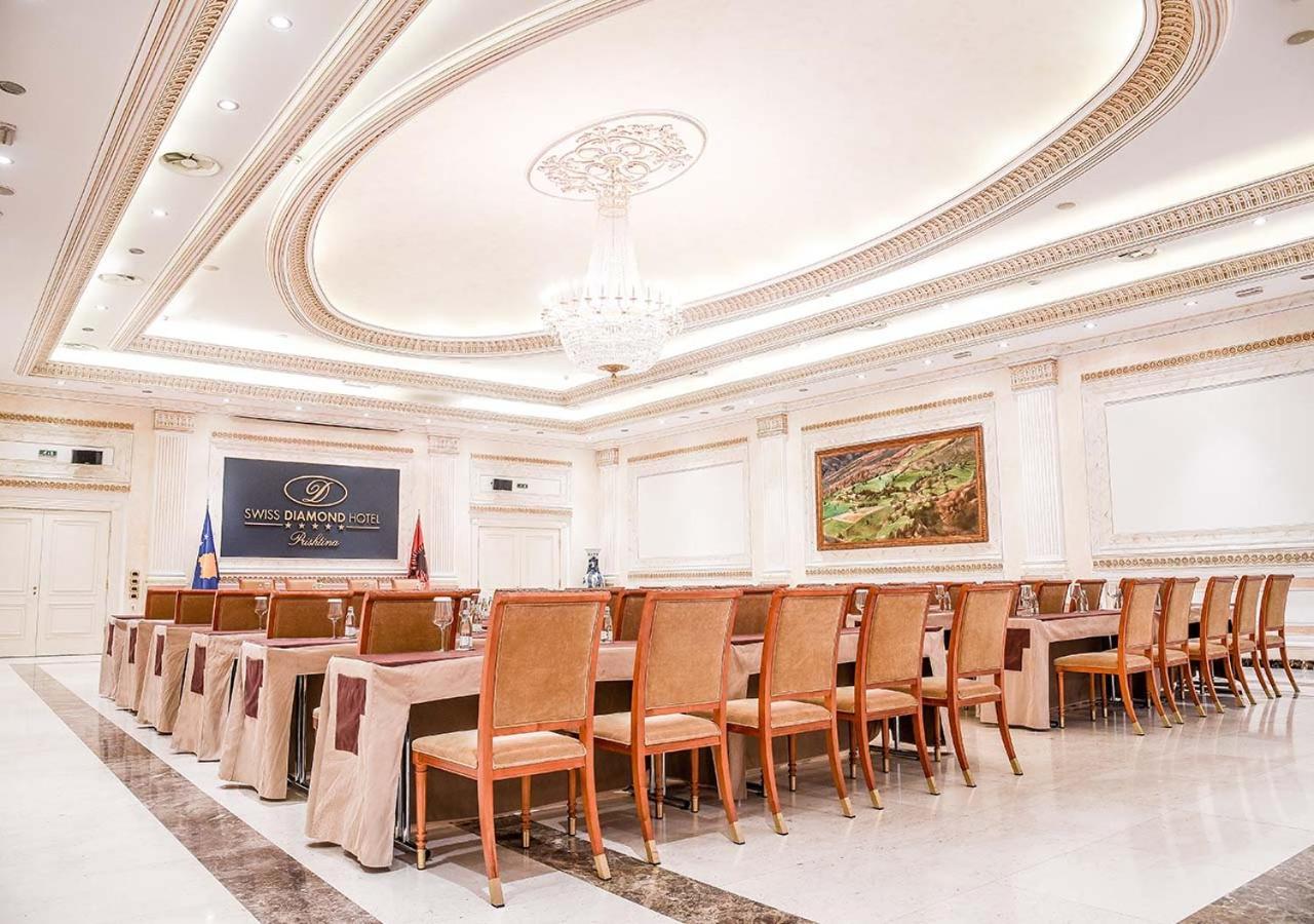 スイス ダイヤモンド ホテル プリシュティナ エクステリア 写真 The meeting room of the European Economic and Social Committee